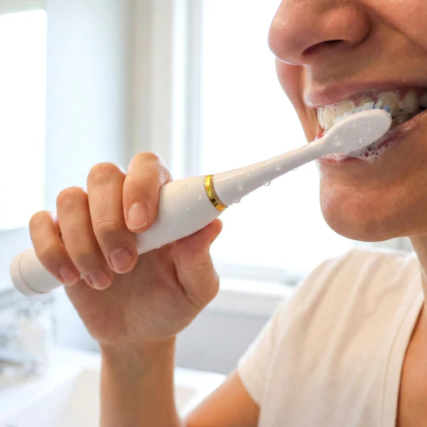 Rechargeable Electric Toothbrush White Color With 3 Extra head (1 Pc/ mix Color)