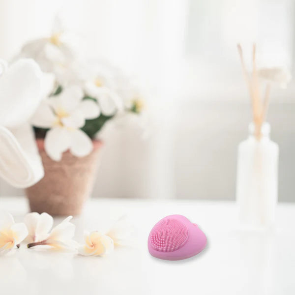 Heart-Shaped Silicone Face Wash Brush – Facial Cleansing Scrubber for Women